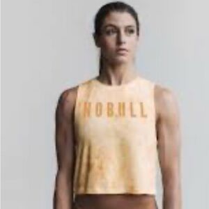 NOBULL Cream and Gold Graphic Tee